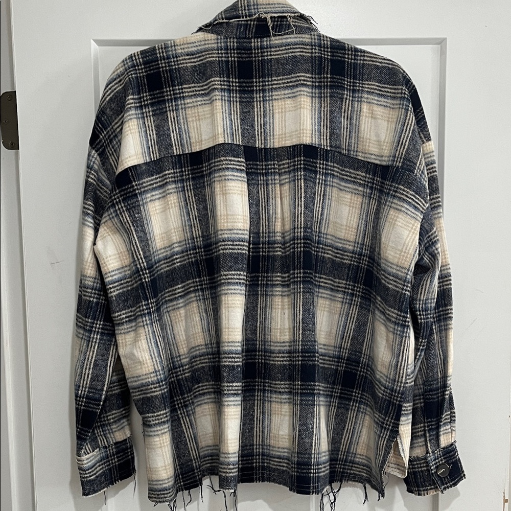 Plaid Frayed Hem Flannel Shacket - Picture 5 of 5